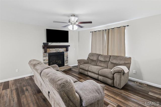 5 Faith Drive, Fairview Heights, IL 62208