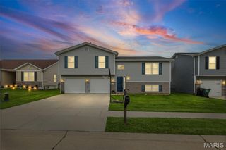 5 Faith Drive, Fairview Heights, IL 62208