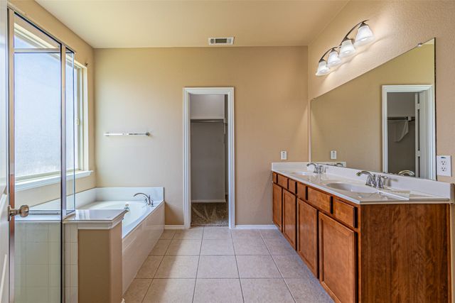419 Fairland Drive, Wylie, TX 75098