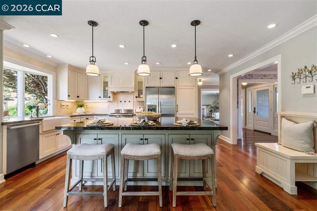 226 Arthur Ct, Danville, CA 94526