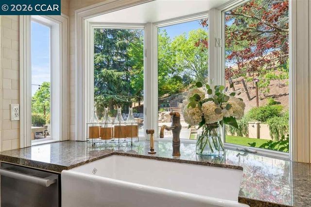 226 Arthur Ct, Danville, CA 94526