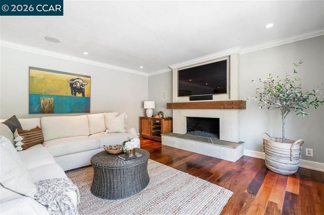 226 Arthur Ct, Danville, CA 94526