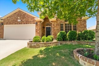1407 Deer Hollow Drive, Arlington, TX 76002