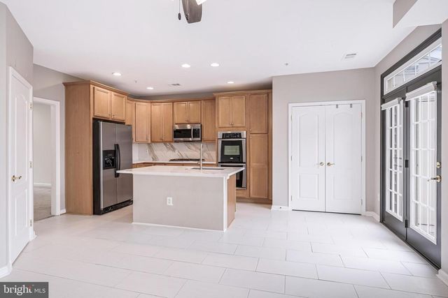 7198 LITTLE THAMES DR, Gainesville, VA 20155