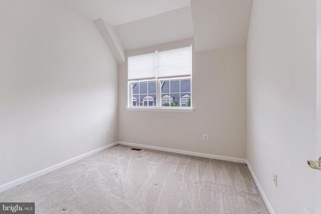 7198 LITTLE THAMES DR, Gainesville, VA 20155