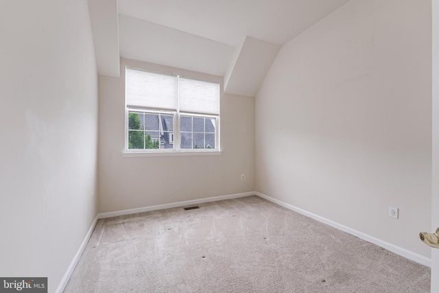 7198 LITTLE THAMES DR, Gainesville, VA 20155