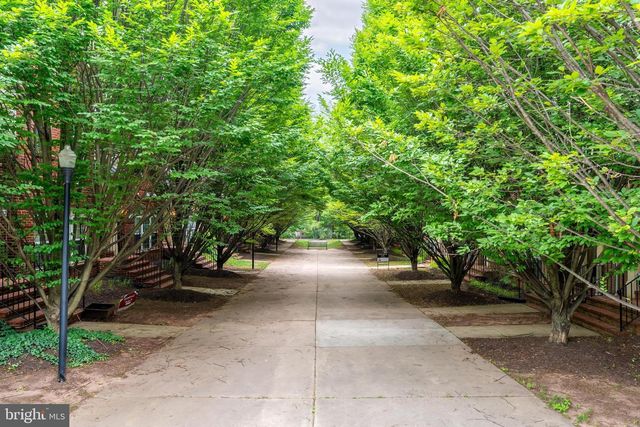 7198 LITTLE THAMES DR, Gainesville, VA 20155