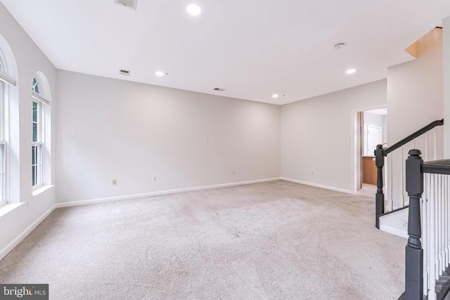 7198 LITTLE THAMES DR, Gainesville, VA 20155