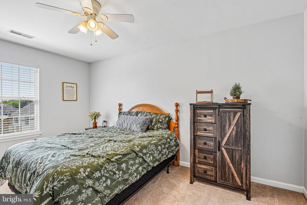 Image 17 of property listing at 7 GOELLER AVE, Essex, MD 21221