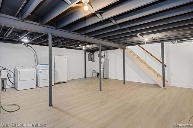 1874 Hopkins Drive, Wixom, MI 48393