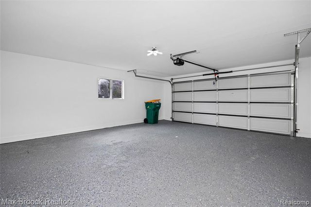 1874 Hopkins Drive, Wixom, MI 48393