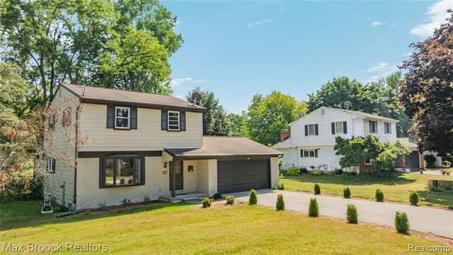 1874 Hopkins Drive, Wixom, MI 48393