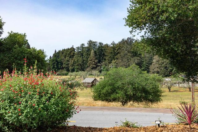2769 Valencia Road, Aptos, CA 95003