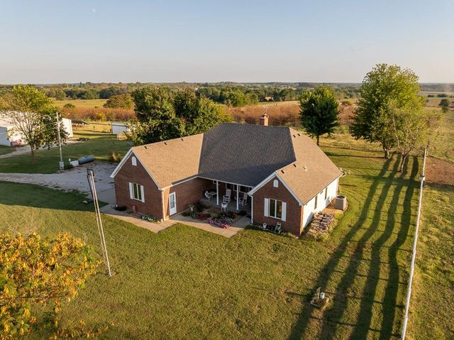 800 NW 950th Road, Blairstown, MO 64726