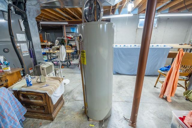 800 NW 950th Road, Blairstown, MO 64726