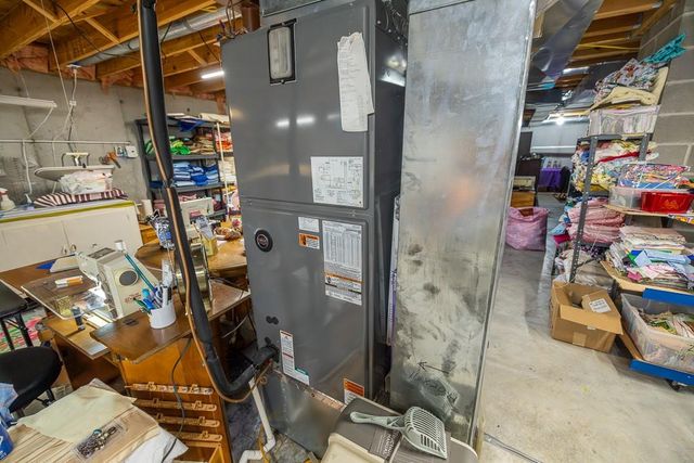 800 NW 950th Road, Blairstown, MO 64726