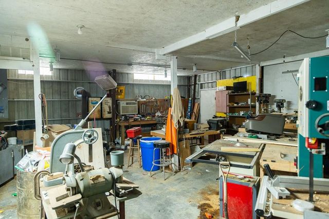 800 NW 950th Road, Blairstown, MO 64726