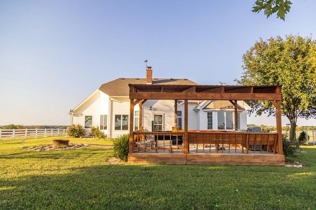 800 NW 950th Road, Blairstown, MO 64726