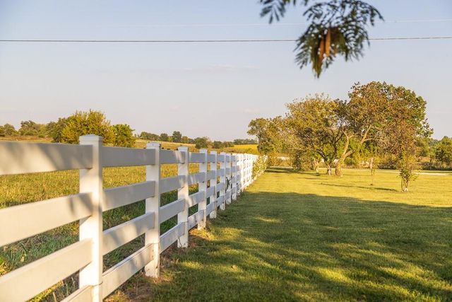 800 NW 950th Road, Blairstown, MO 64726