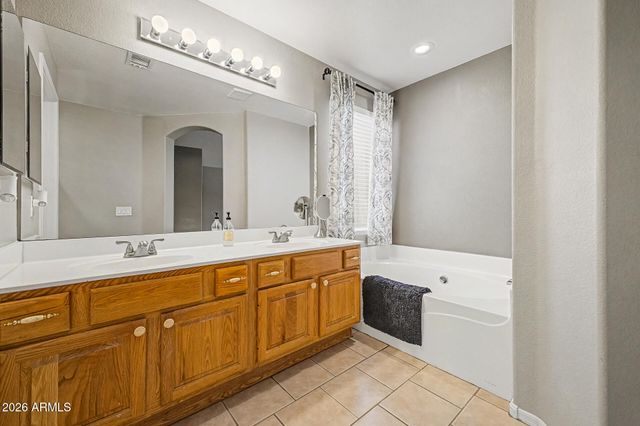 7152 W IRMA Lane, Glendale, AZ 85308