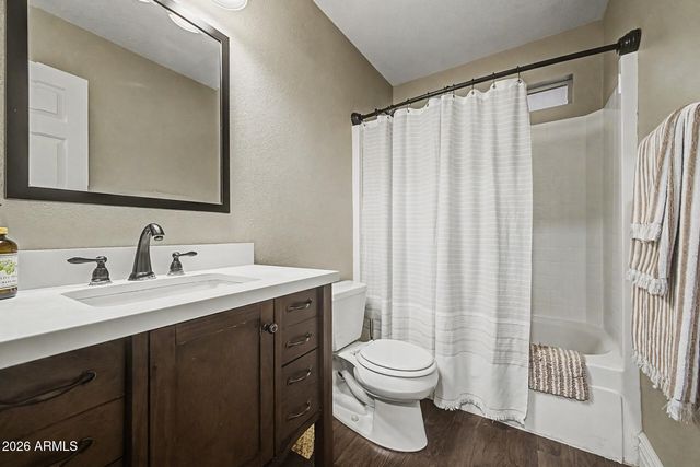 7152 W IRMA Lane, Glendale, AZ 85308