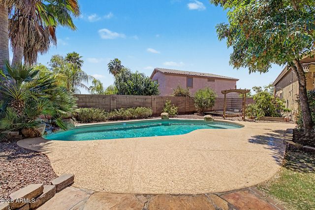 7152 W IRMA Lane, Glendale, AZ 85308