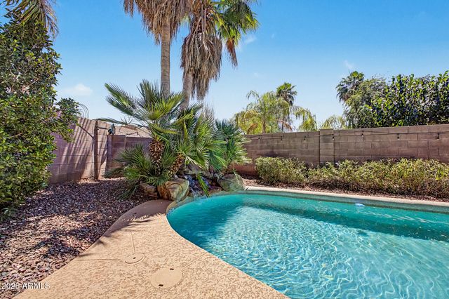 7152 W IRMA Lane, Glendale, AZ 85308