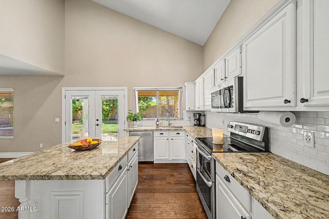 7152 W IRMA Lane, Glendale, AZ 85308