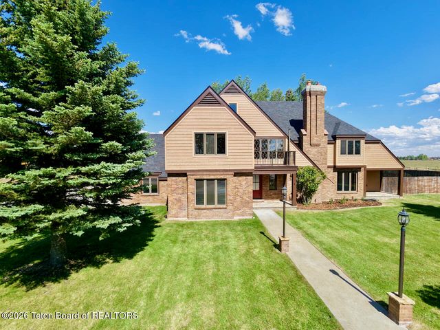 449 COUNTRY CLUB Lane, Pinedale, WY 82941