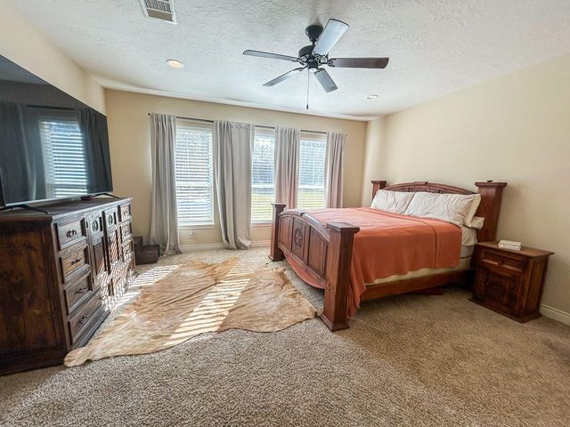 675 Somerset Trail, Point Blank, TX 77364