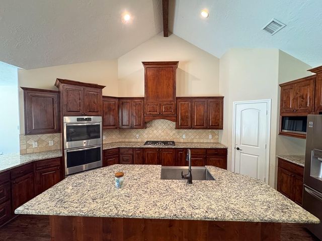 675 Somerset Trail, Point Blank, TX 77364