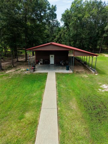 675 Somerset Trail, Point Blank, TX 77364