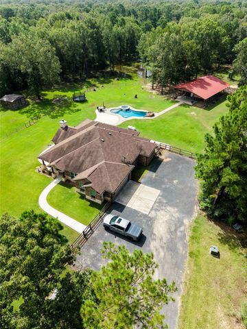 675 Somerset Trail, Point Blank, TX 77364