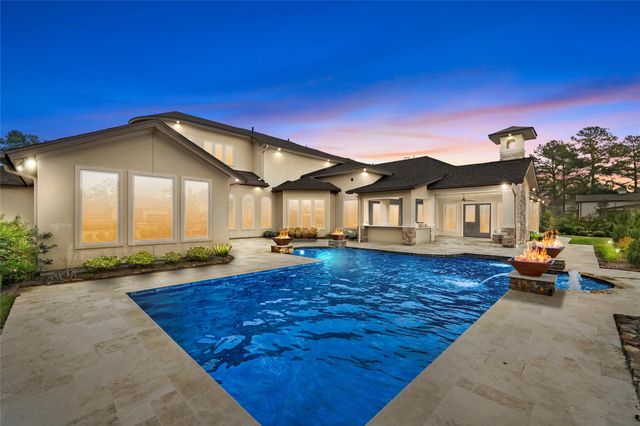 18 Rugged Lark Circle, Tomball, TX 77377