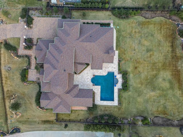 18 Rugged Lark Circle, Tomball, TX 77377