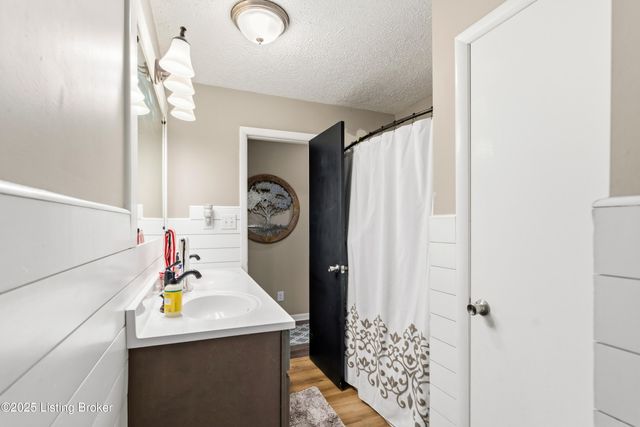 208 Claudie Ave, Elizabethtown, KY 42701