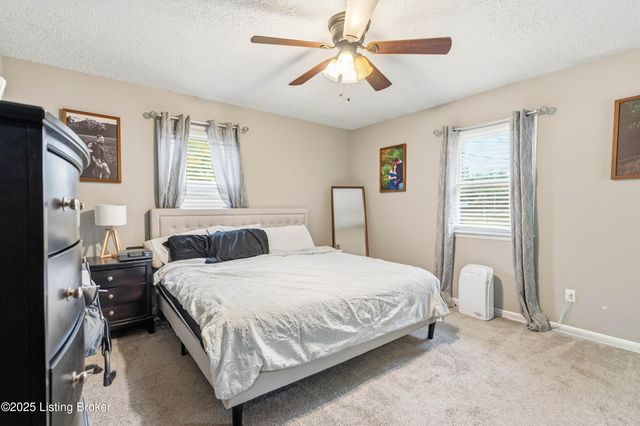 208 Claudie Ave, Elizabethtown, KY 42701