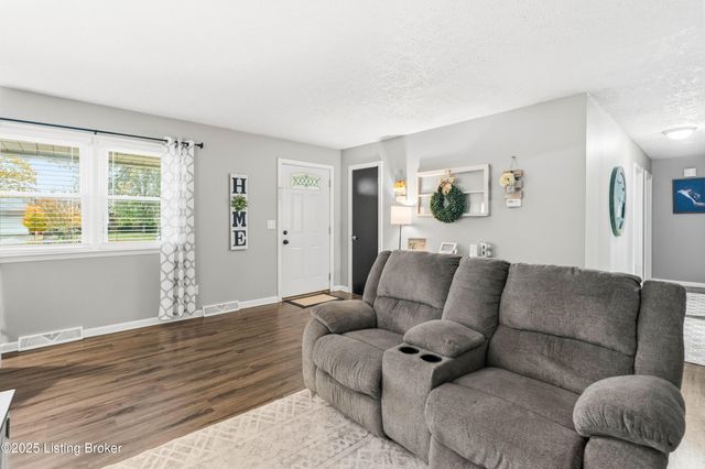 208 Claudie Ave, Elizabethtown, KY 42701