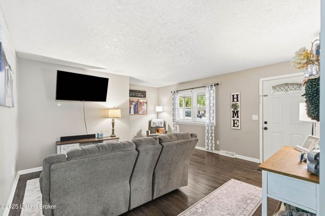 208 Claudie Ave, Elizabethtown, KY 42701