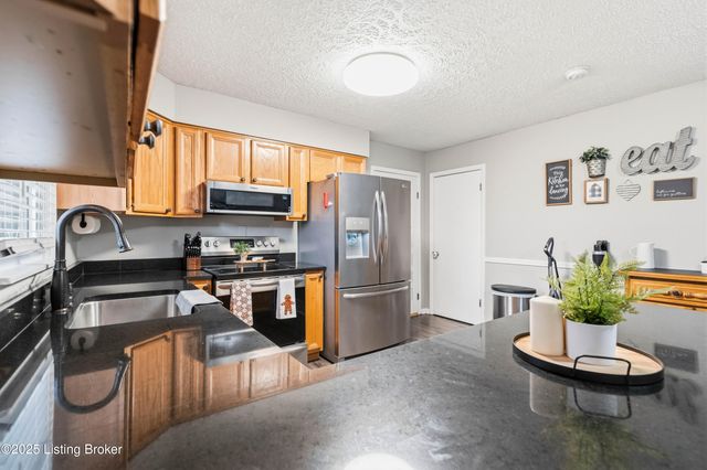 208 Claudie Ave, Elizabethtown, KY 42701