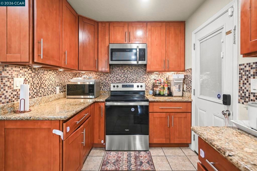 Image 8 of property listing at 1954 N 6Th St, Concord, CA 94519