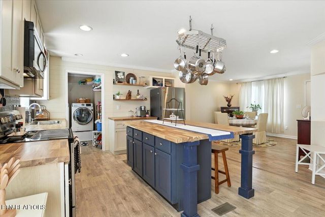 7409 Harmon Creek Lane, Knoxville, TN 37920