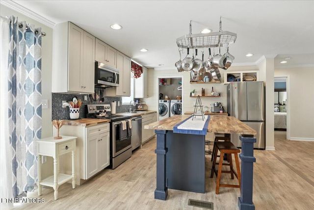 7409 Harmon Creek Lane, Knoxville, TN 37920