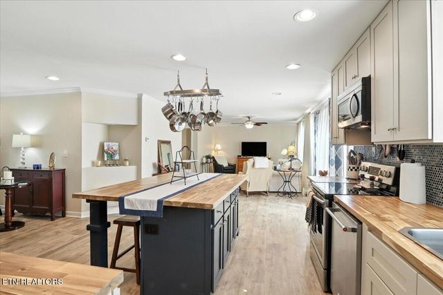 7409 Harmon Creek Lane, Knoxville, TN 37920