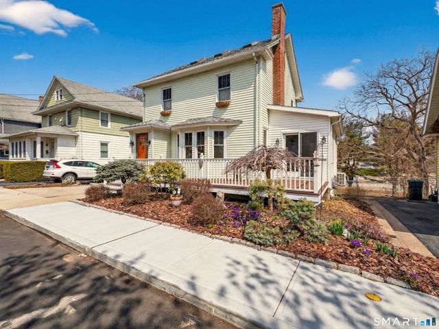 131 Norwood Avenue, New London, CT 06320