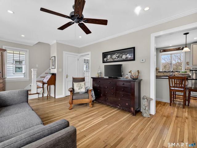 131 Norwood Avenue, New London, CT 06320