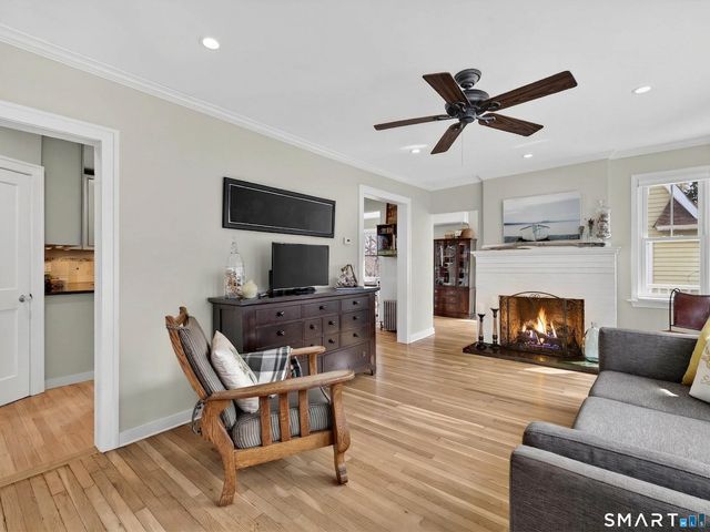 131 Norwood Avenue, New London, CT 06320