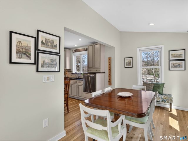 131 Norwood Avenue, New London, CT 06320