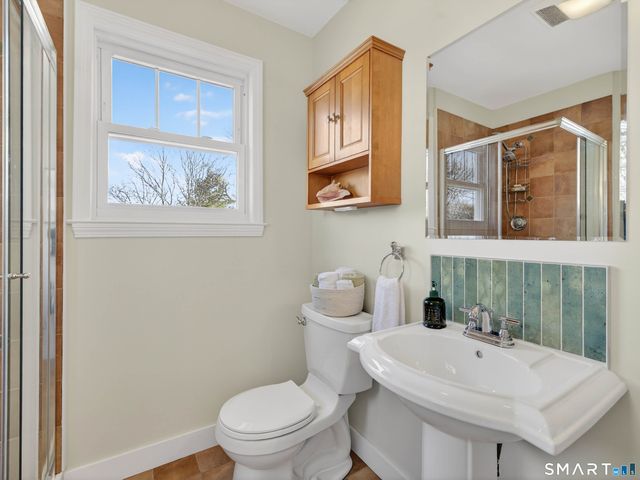 131 Norwood Avenue, New London, CT 06320