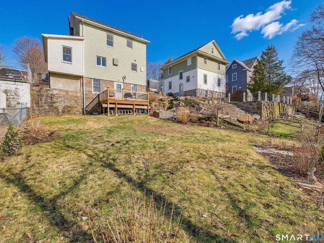 131 Norwood Avenue, New London, CT 06320